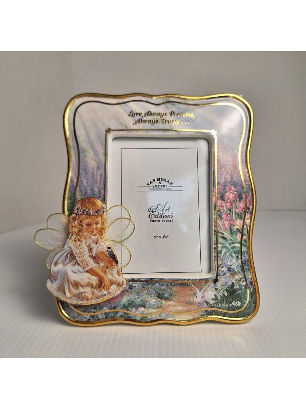 VAN HYGAN & SMYTHE PHOTO FRAME HEAVEN'S LITTLE ANGELS "LOVE ALWAYS PROTECTS" 3D